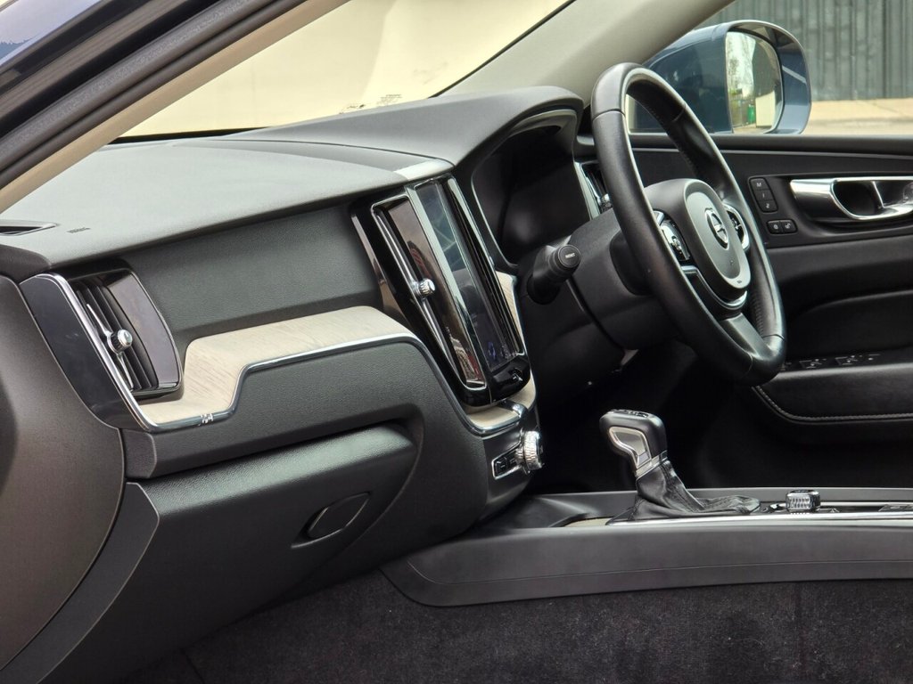 Used Volvo XC60 2018 for sale - 77571519: Photo 21