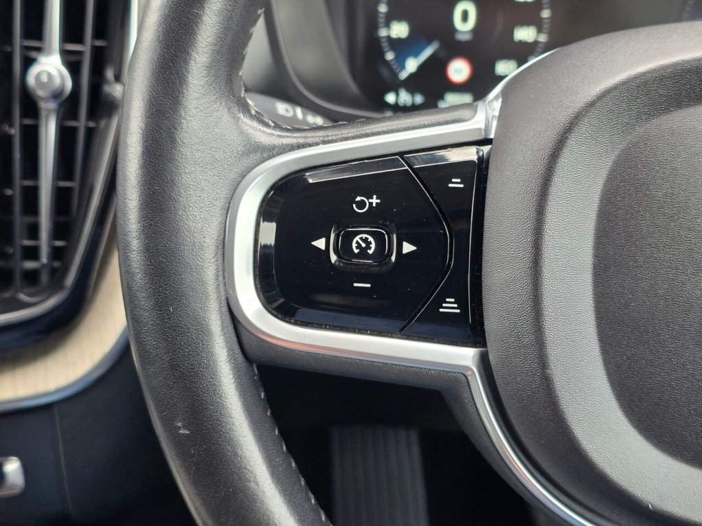 Used Volvo XC60 2018 for sale - 77571519: Photo 31