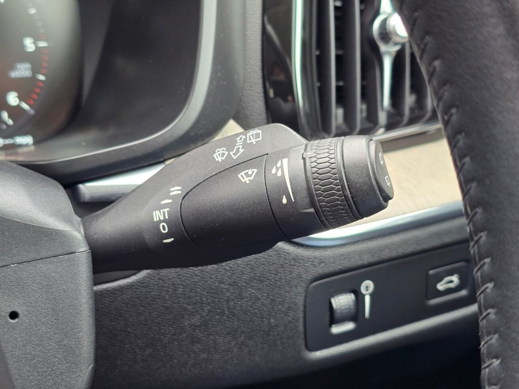 Used Volvo XC60 2018 for sale - 77571519: Photo 34