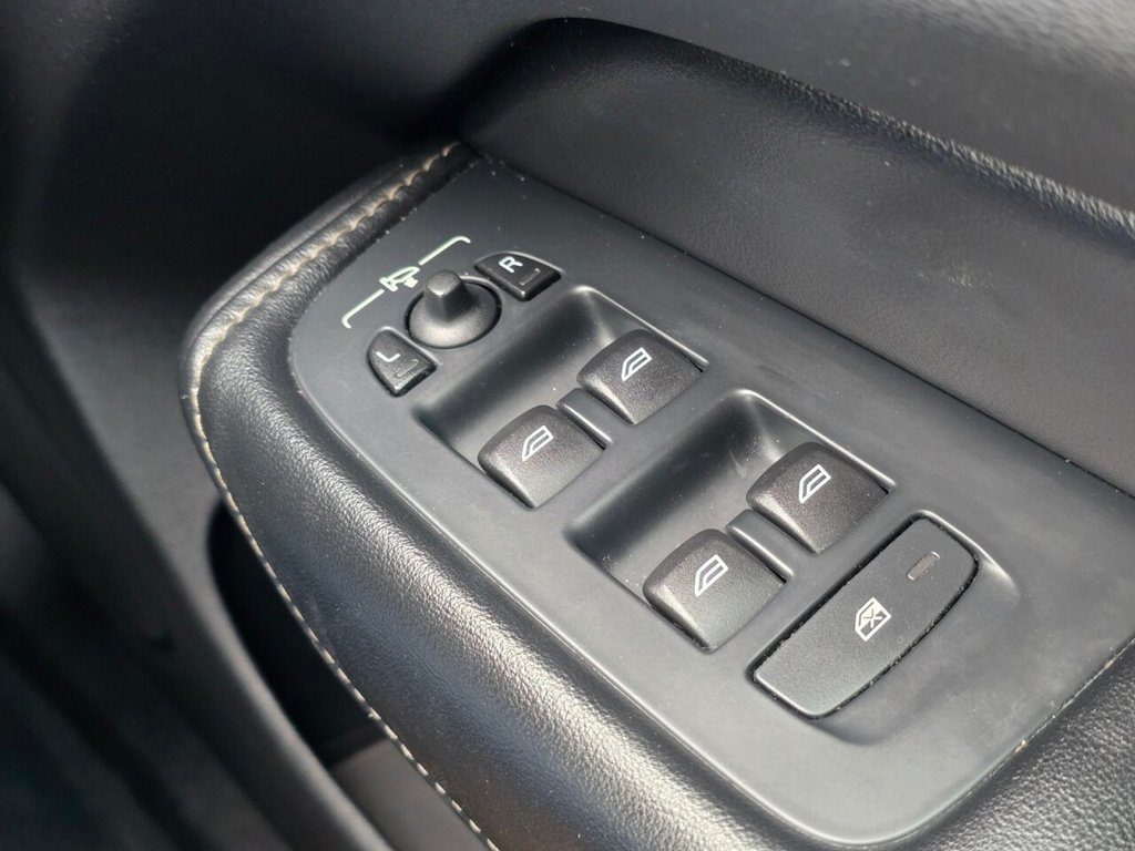 Used Volvo XC60 2018 for sale - 77571519: Photo 37