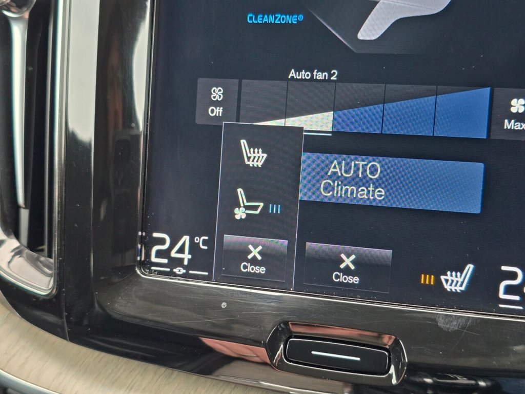 Used Volvo XC60 2018 for sale - 77571519: Photo 49