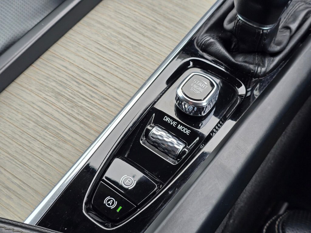 Used Volvo XC60 2018 for sale - 77571519: Photo 54