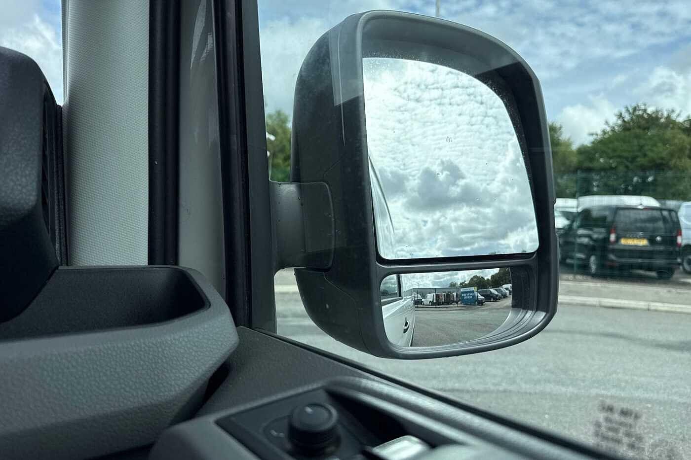 Used Volkswagen Crafter 2025 for sale - 76876094: Photo 17