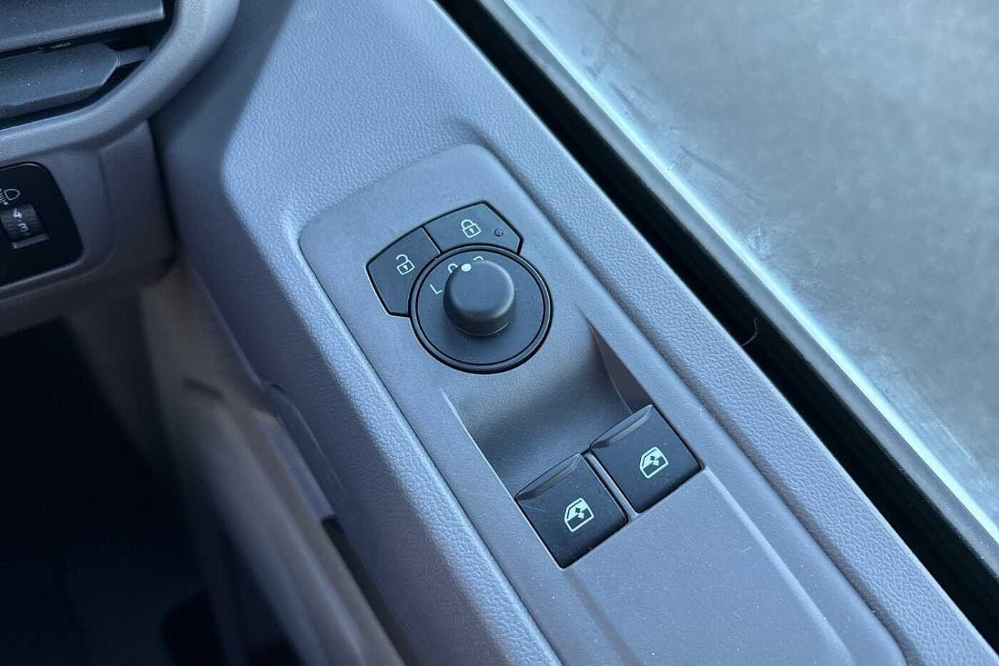 Used Volkswagen Transporter 2025 for sale - 77879226: Photo 35