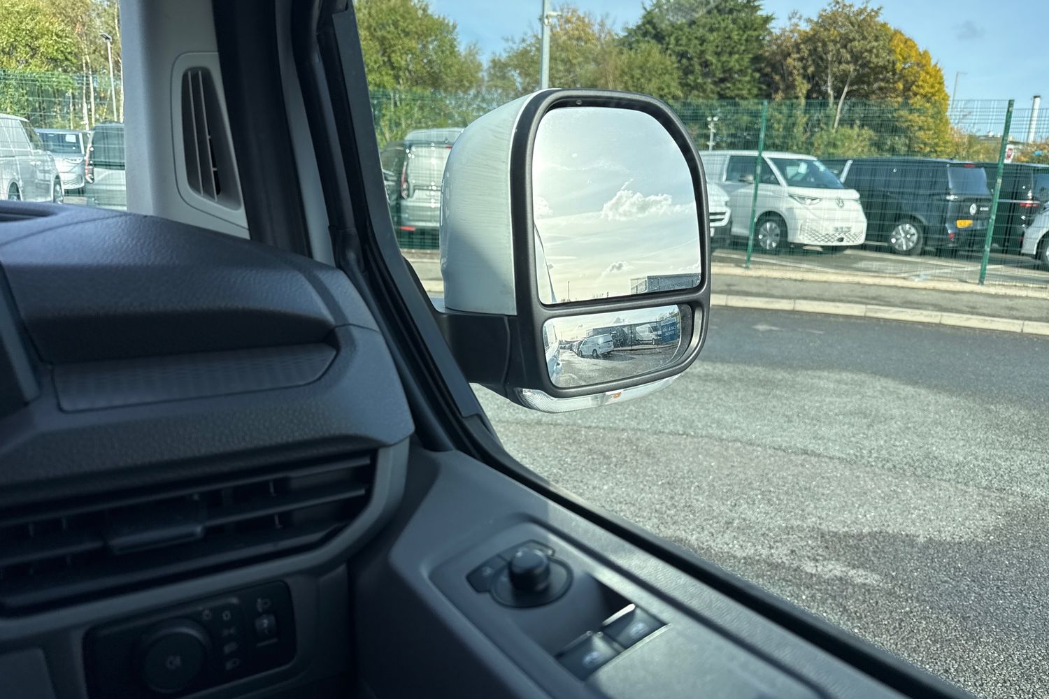 Used Volkswagen Transporter 2025 for sale - 76416589: Photo 21