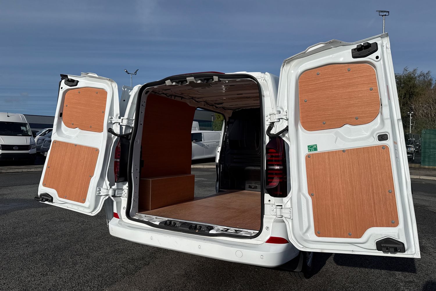 Used Volkswagen Transporter 2025 for sale - 76416589: Photo 33