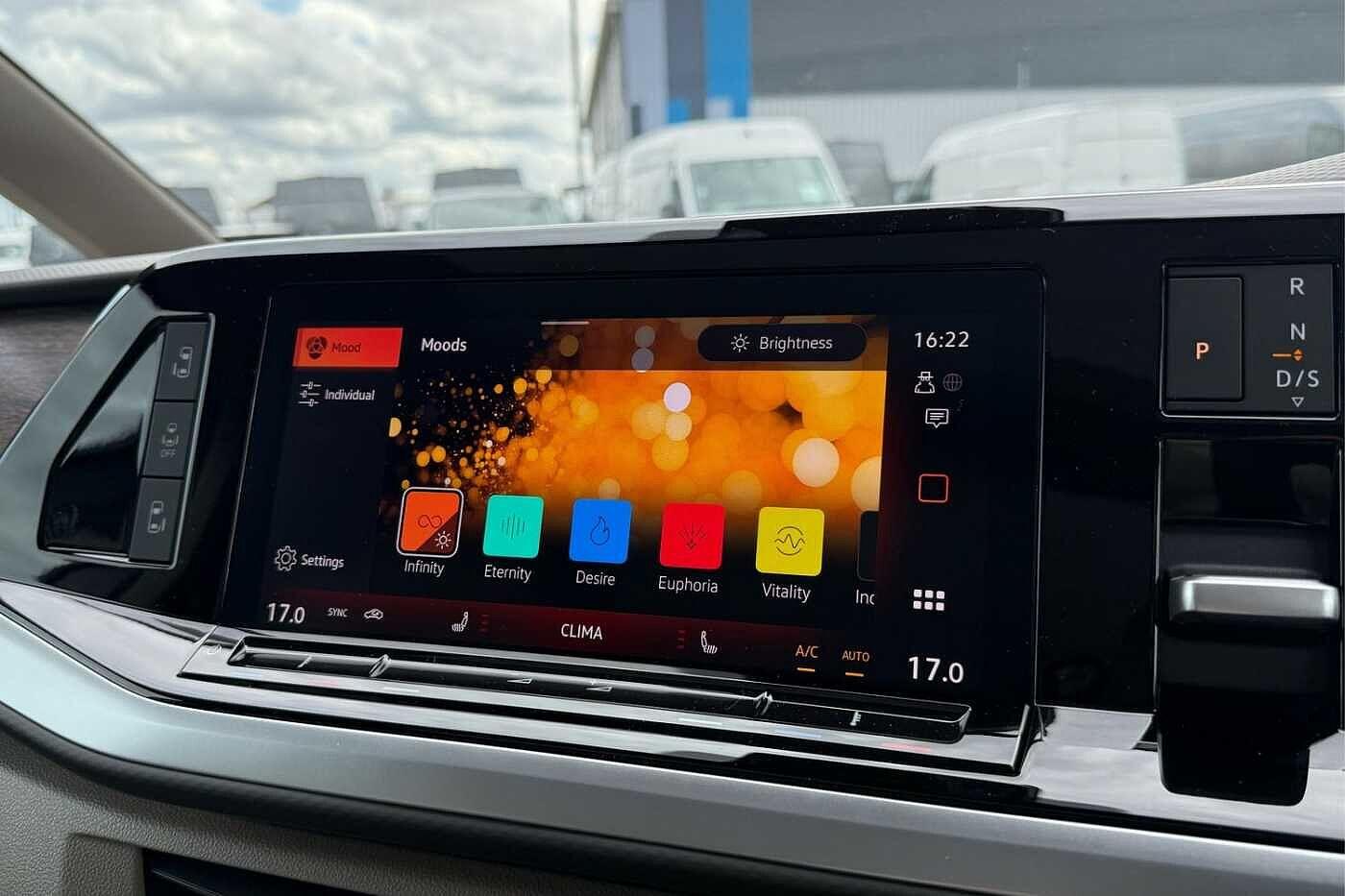 Used Volkswagen Multivan 2025 for sale - 78029549: Photo 58