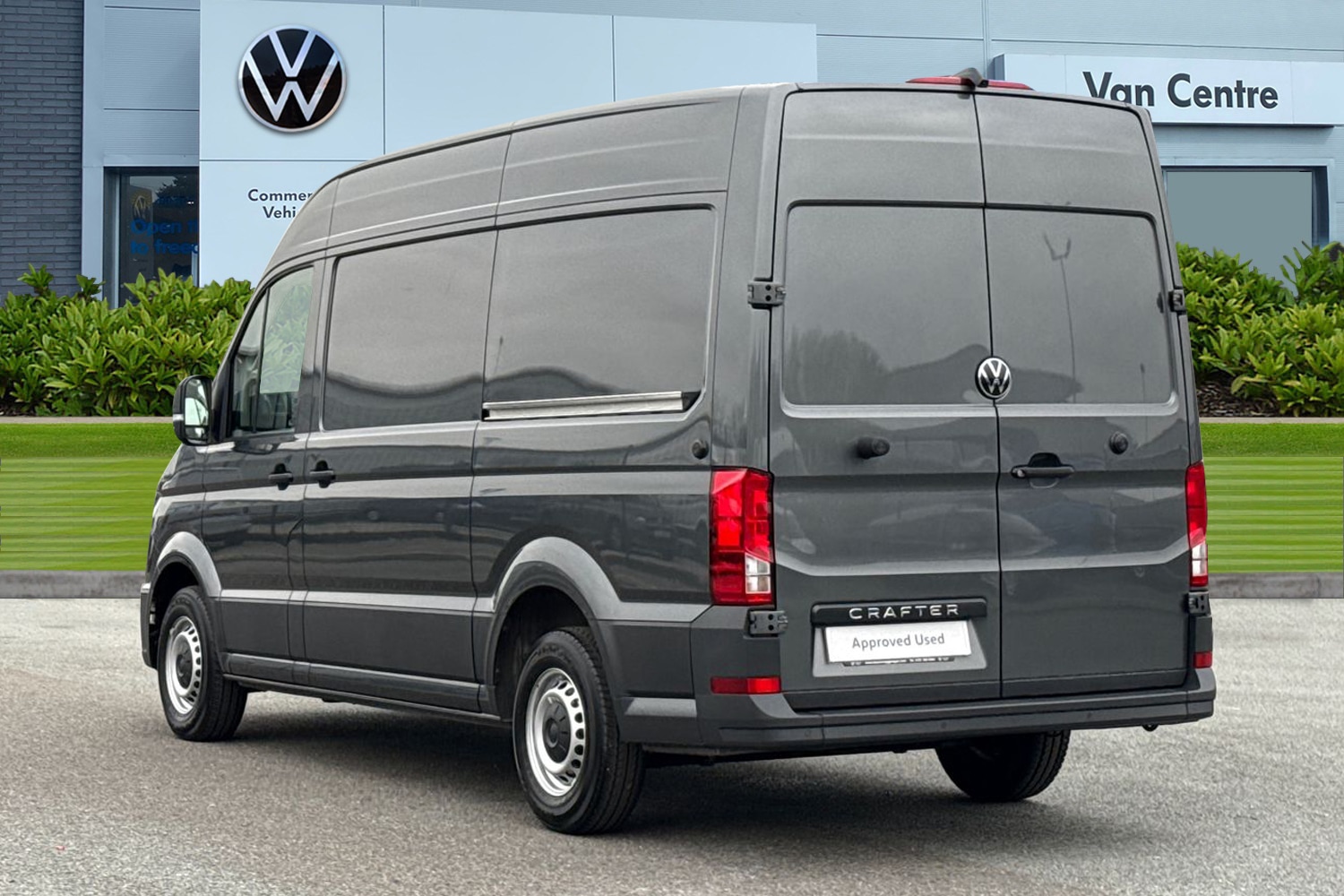 Used Volkswagen Crafter 2025 for sale - 77068773: Photo 2