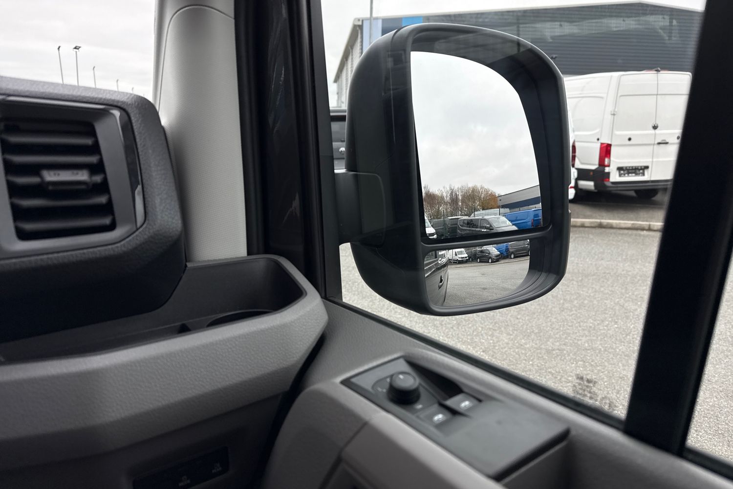 Used Volkswagen Crafter 2025 for sale - 77068773: Photo 20