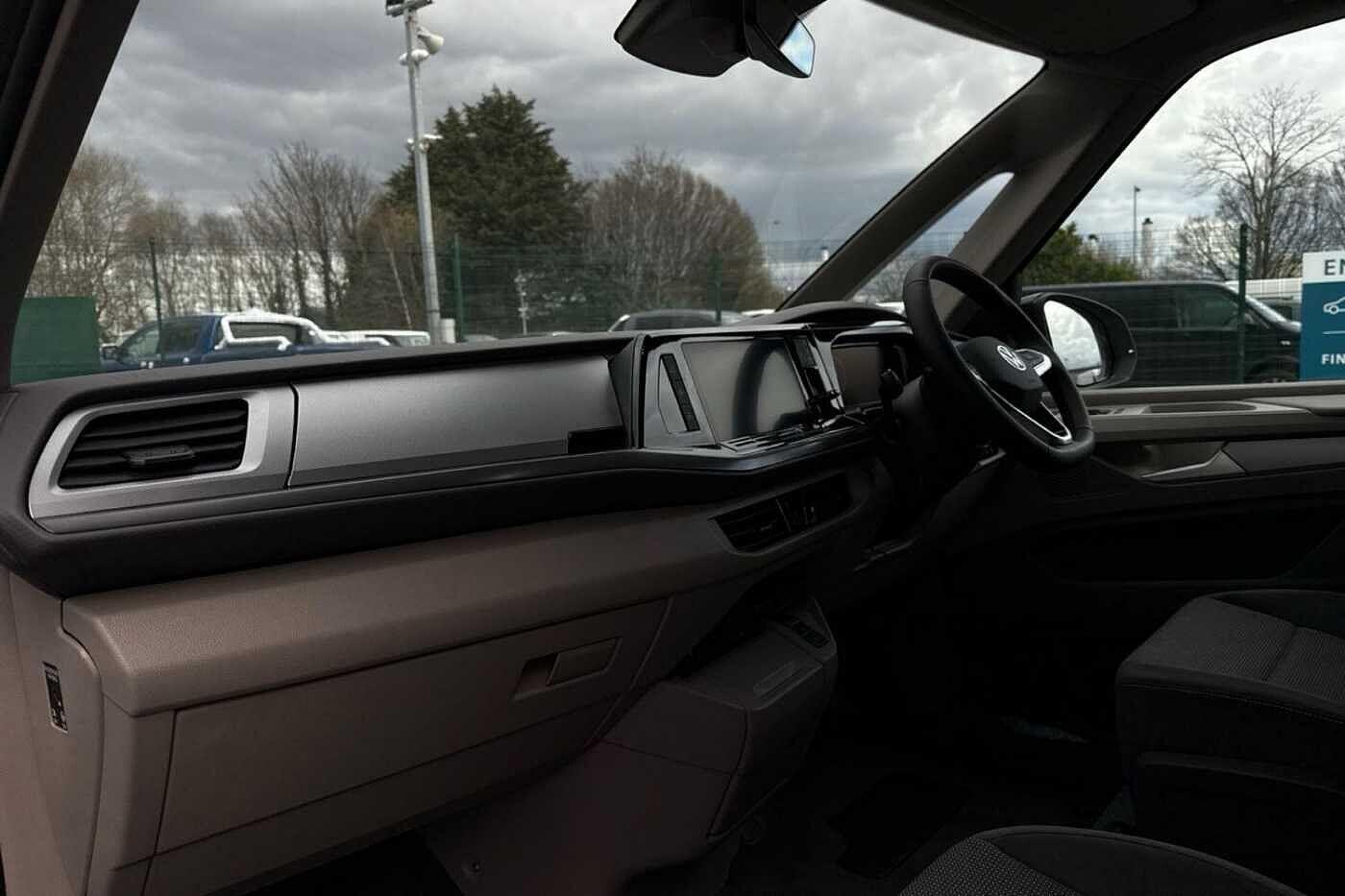 Used Volkswagen California 2025 for sale - 77275401: Photo 2