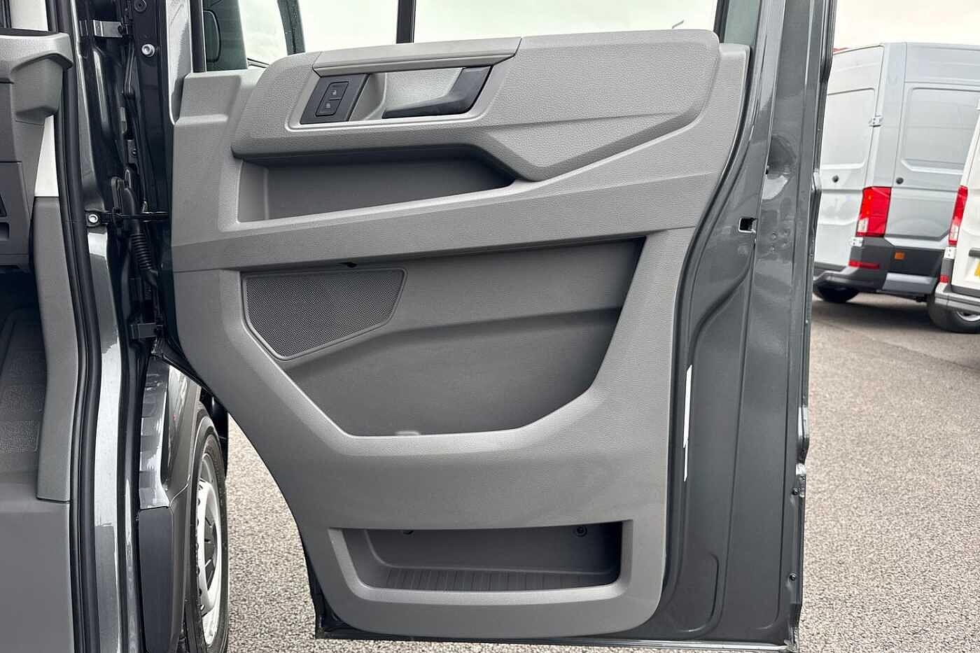 Used Volkswagen Crafter 2025 for sale - 76847889: Photo 32