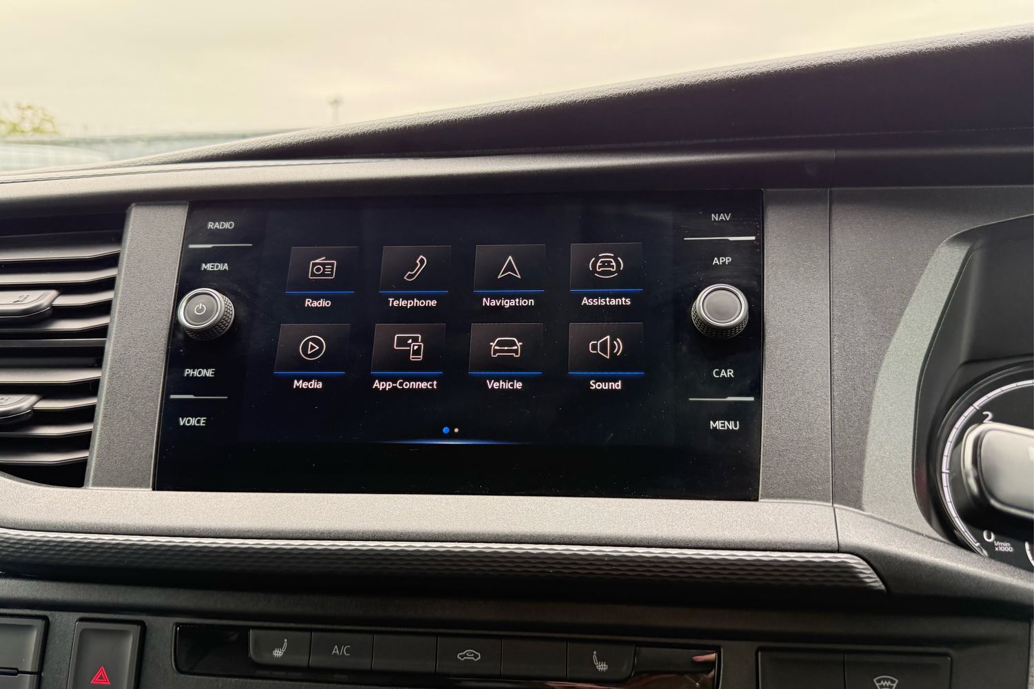 Used Volkswagen Transporter 2024 for sale - 76316614: Photo 17