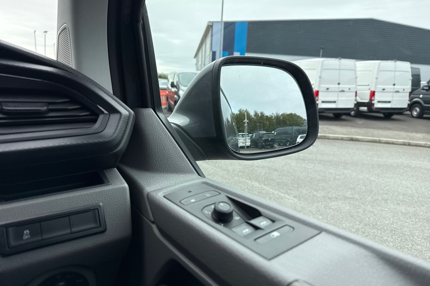 Used Volkswagen Transporter 2024 for sale - 76316614: Photo 21