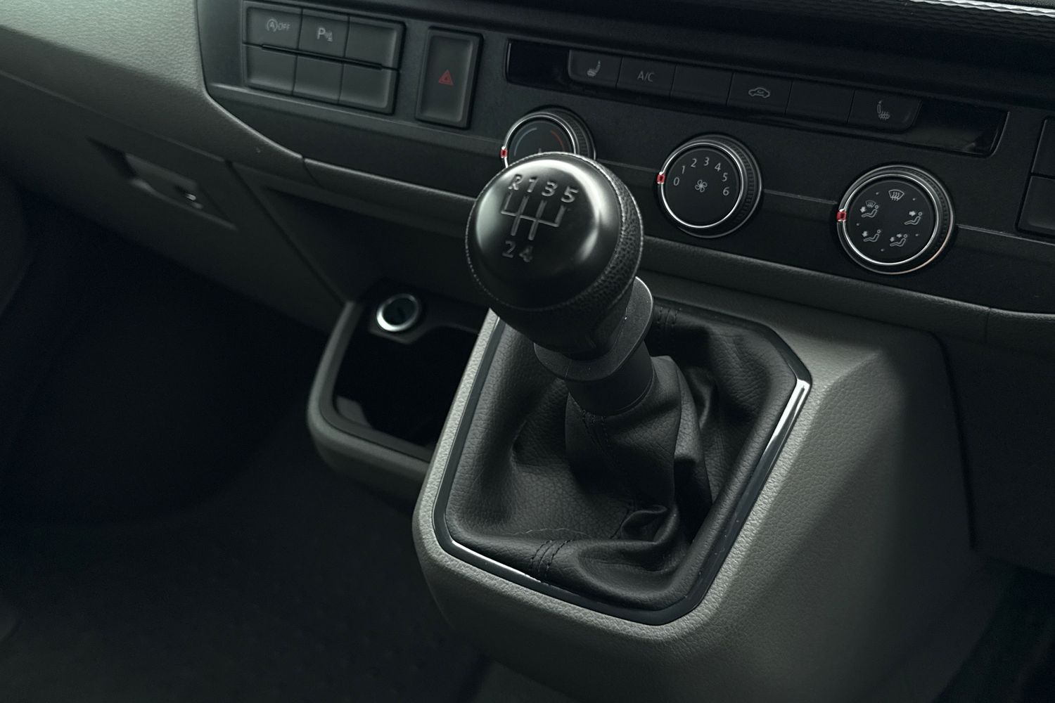 Used Volkswagen Transporter 2024 for sale - 76316614: Photo 23