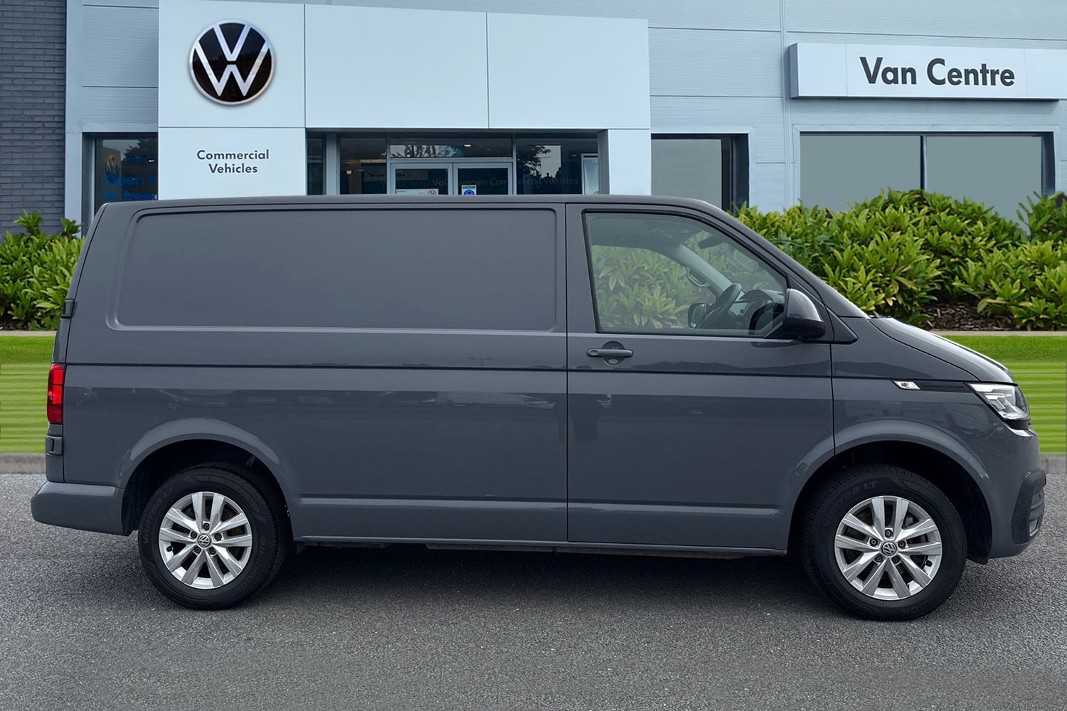Used Volkswagen Transporter 2024 for sale - 76316614: Photo 3