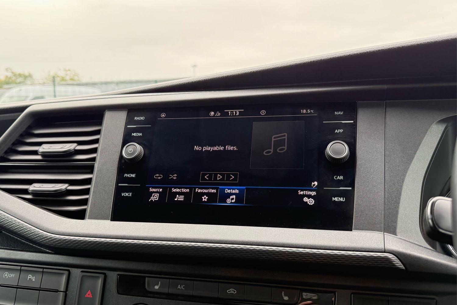 Used Volkswagen Transporter 2024 for sale - 76316614: Photo 49