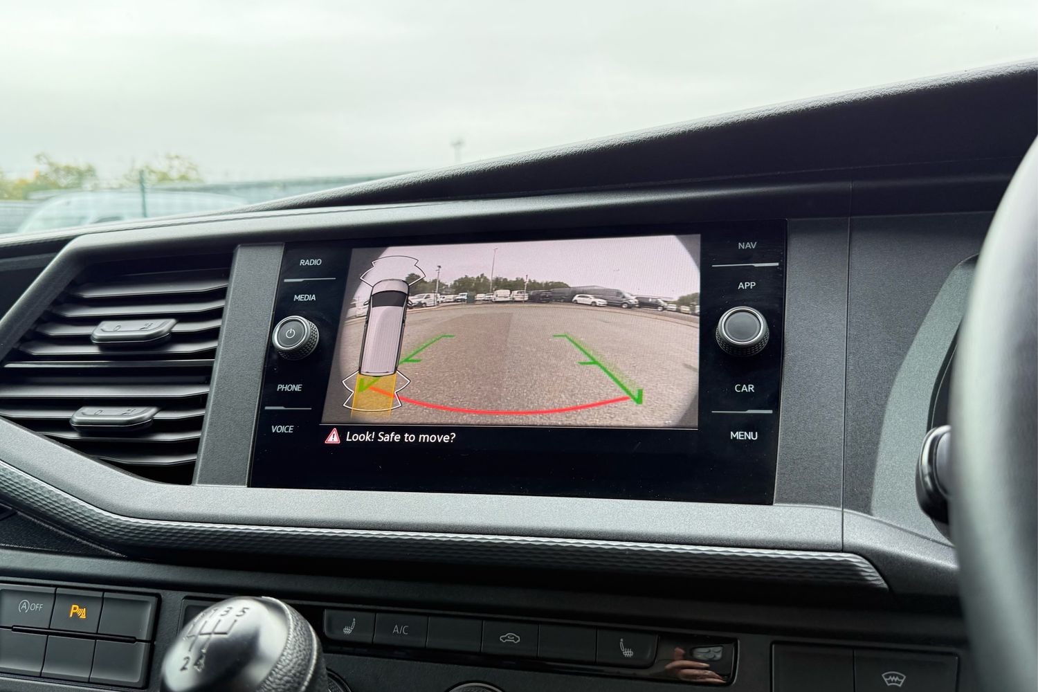 Used Volkswagen Transporter 2024 for sale - 76316614: Photo 58