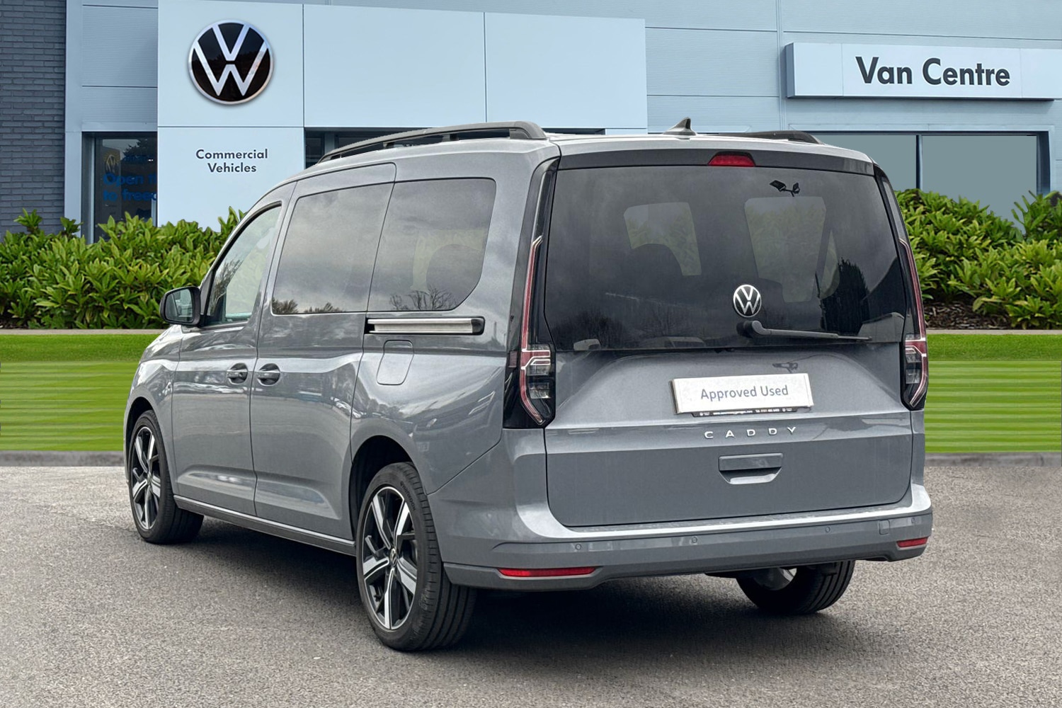 Used Volkswagen Caddy Maxi 2025 for sale - 77834826: Photo 2