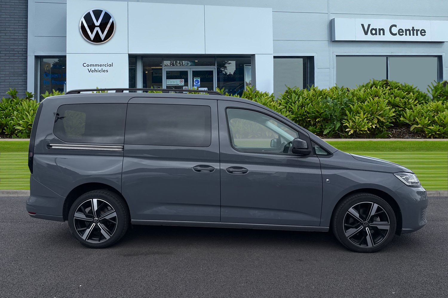 Used Volkswagen Caddy Maxi 2025 for sale - 77834826: Photo 3