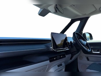 Used Volkswagen ID.Buzz 2025 for sale - 76469349: Photo