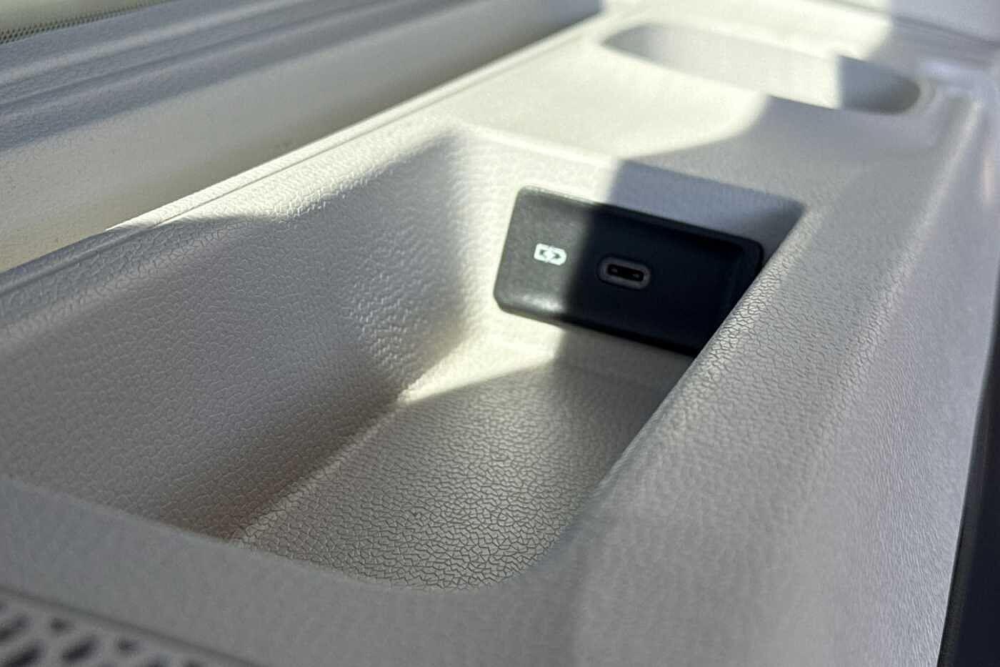 Used Volkswagen ID.Buzz 2025 for sale - 76469349: Photo 32