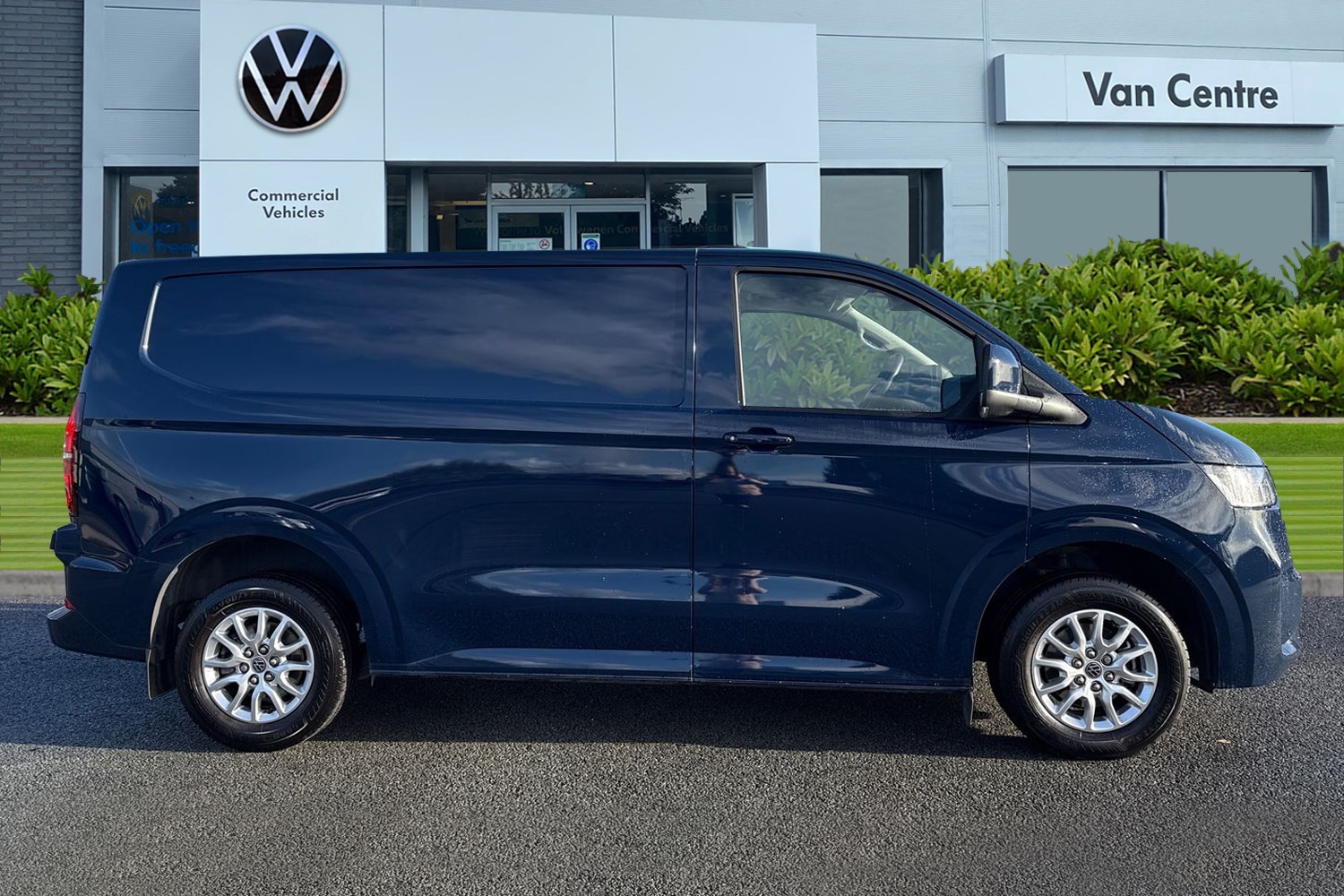 Used Volkswagen Transporter 2025 for sale - 76789557: Photo 3