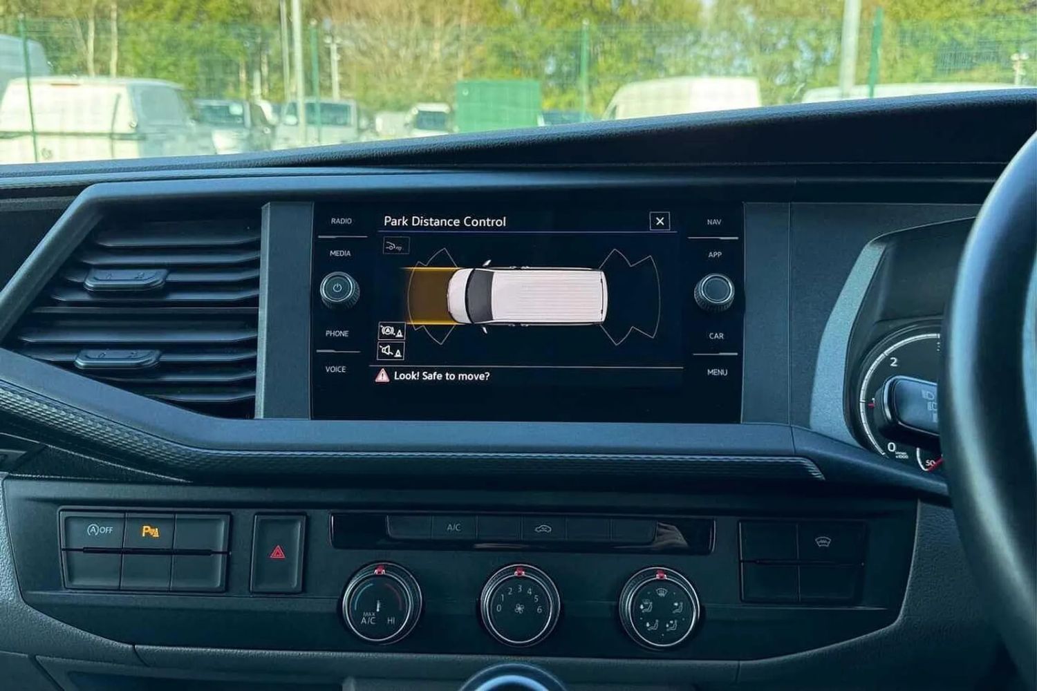 Used Volkswagen Transporter 2024 for sale - 76985304: Photo 48