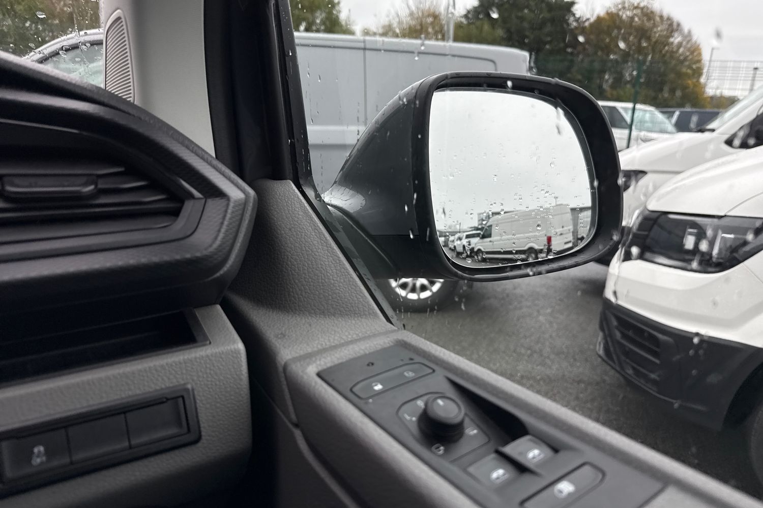 Used Volkswagen Transporter 2024 for sale - 76569576: Photo 20