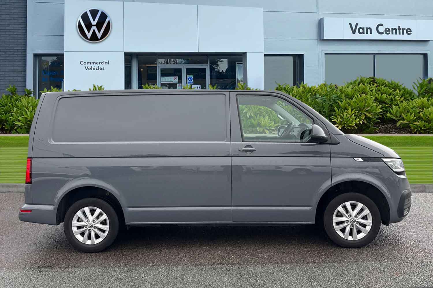 Used Volkswagen Transporter 2024 for sale - 76569576: Photo 3