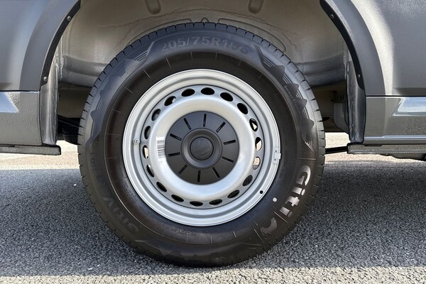 Used Volkswagen Crafter 2025 for sale - 76220242: Photo 10