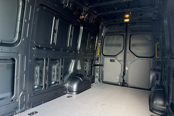 Used Volkswagen Crafter 2025 for sale - 76220242: Photo 18