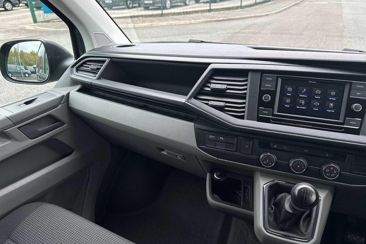 Used Volkswagen Transporter 2024 for sale - 76909386: Photo 14