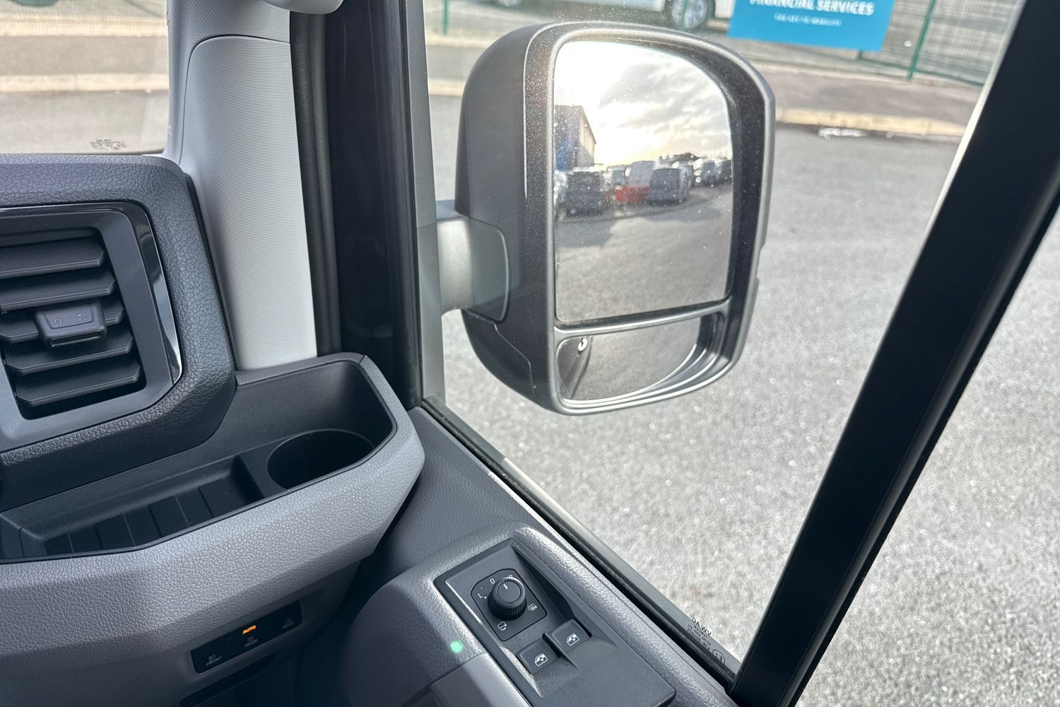 Used Volkswagen Crafter 2025 for sale - 76902551: Photo 20