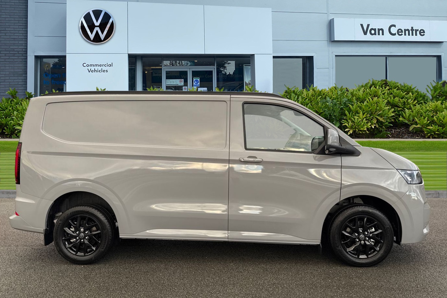 Used Volkswagen Transporter 2025 for sale - 77014030: Photo 3