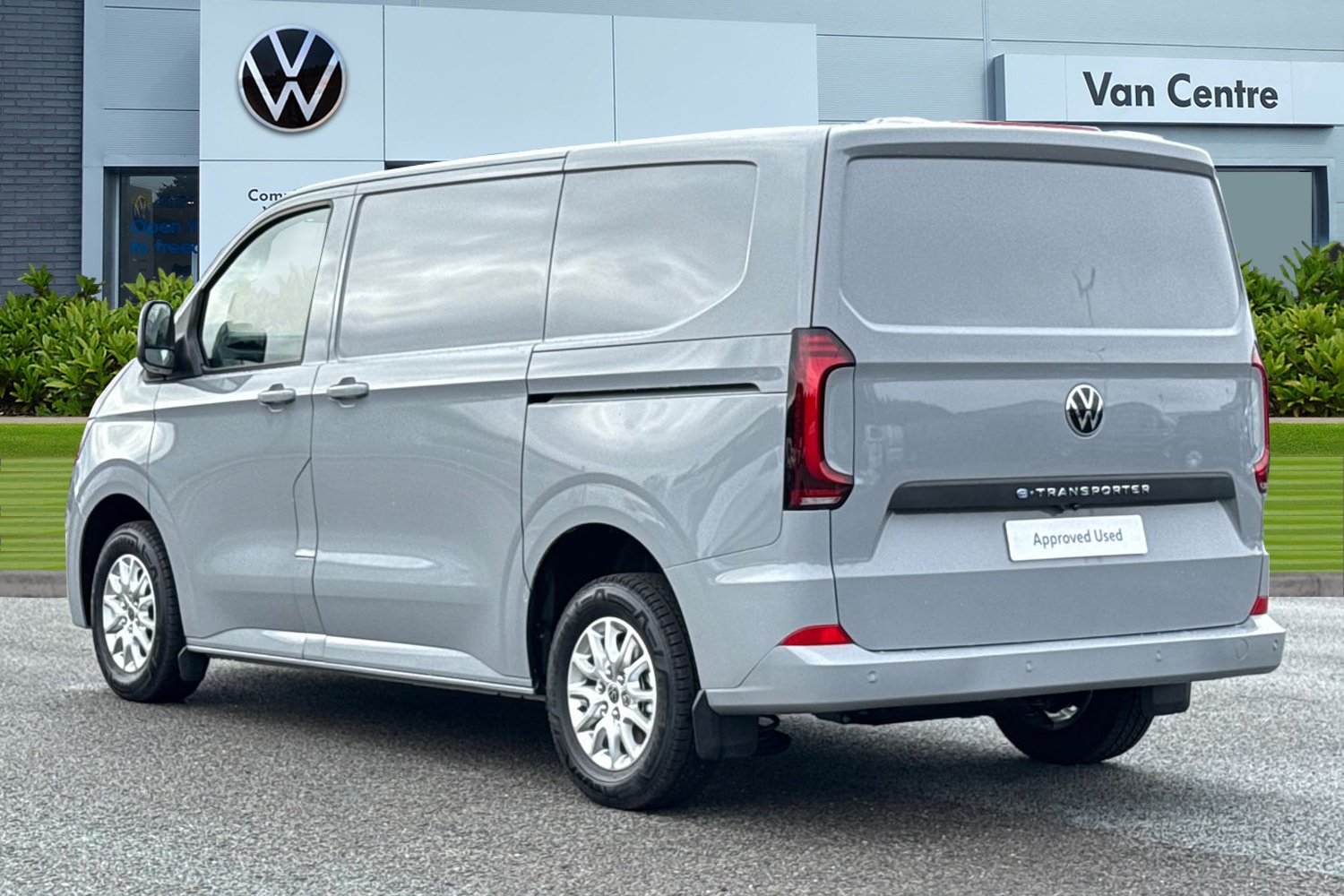 Used Volkswagen Transporter 2025 for sale - 77834902: Photo 2