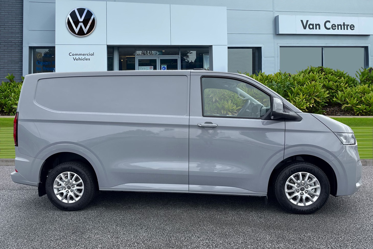 Used Volkswagen Transporter 2025 for sale - 77834902: Photo 3