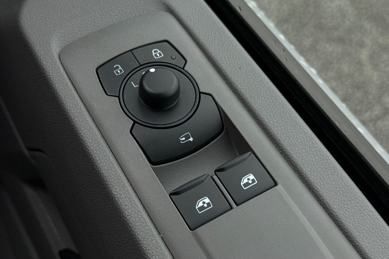 Used Volkswagen Transporter 2025 for sale - 77834902: Photo 33