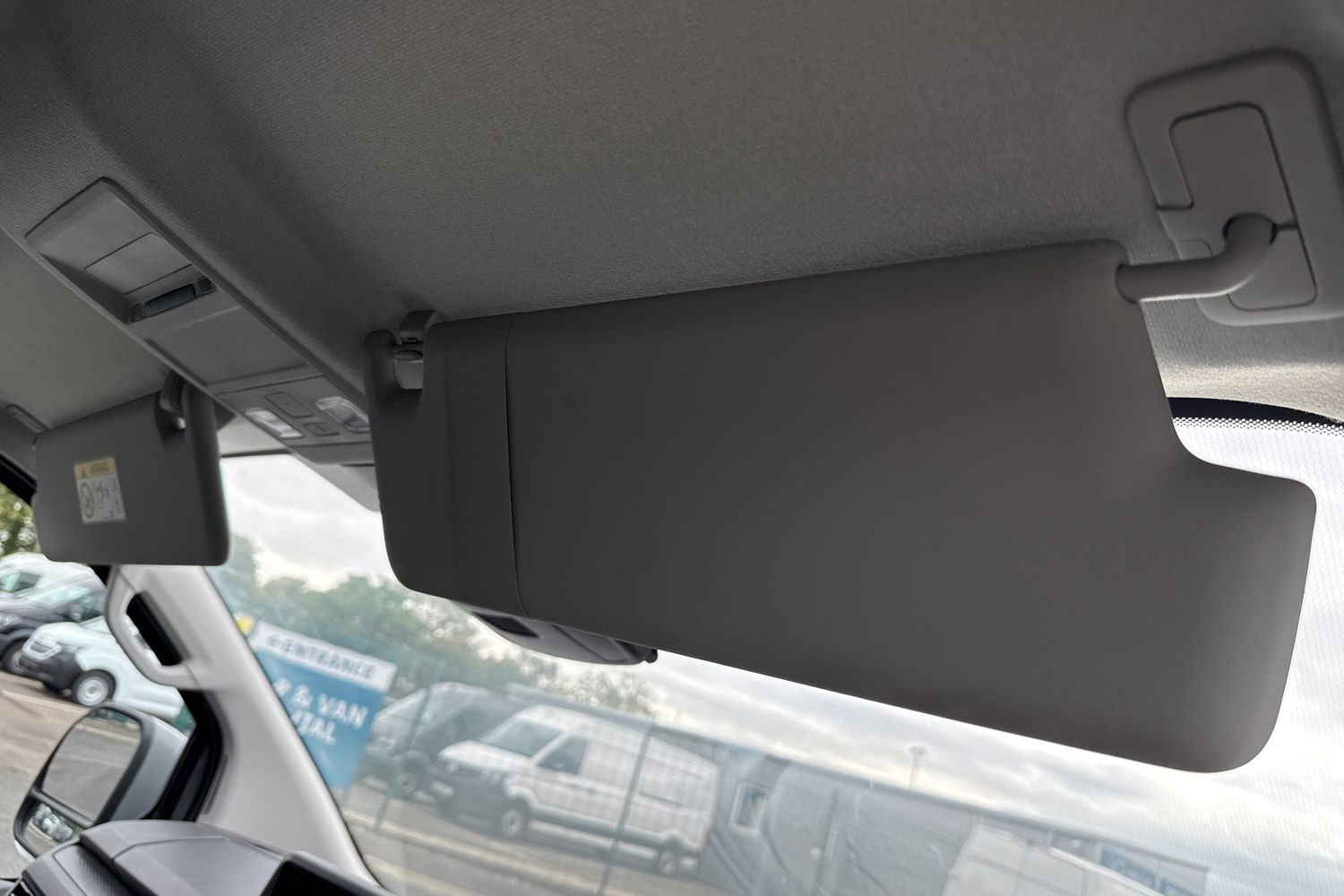 Used Volkswagen Transporter 2025 for sale - 77834902: Photo 46