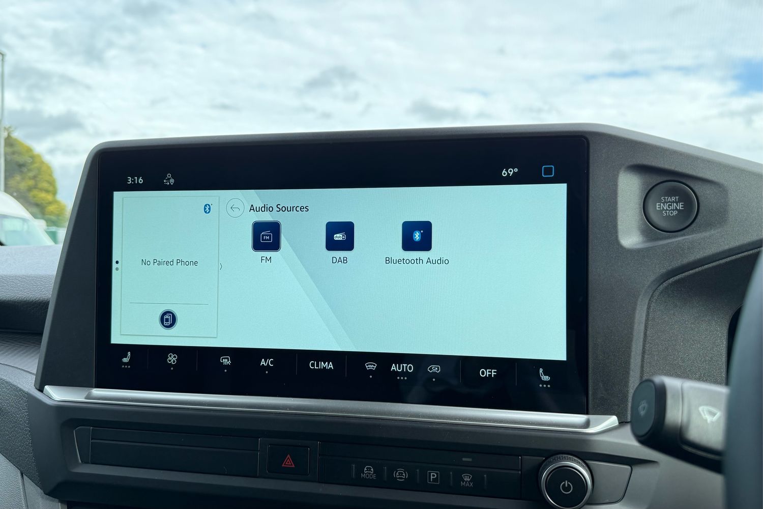 Used Volkswagen Transporter 2025 for sale - 77128946: Photo 48