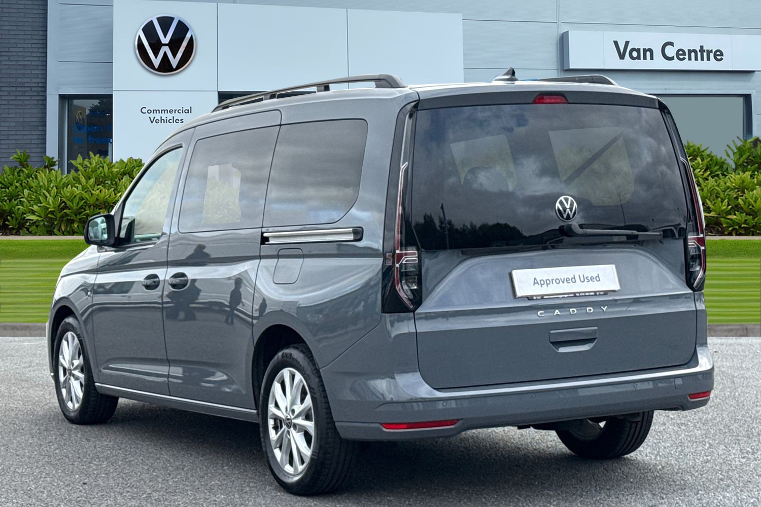 Used Volkswagen Caddy Maxi 2024 for sale - 76243742: Photo 2