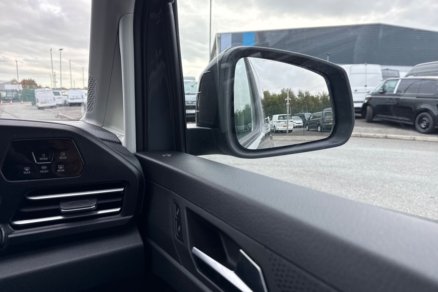 Used Volkswagen Caddy Maxi 2024 for sale - 76243742: Photo 21