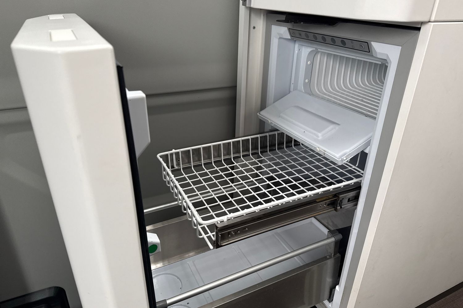 Used Volkswagen California 2023 for sale - 77147498: Photo 40