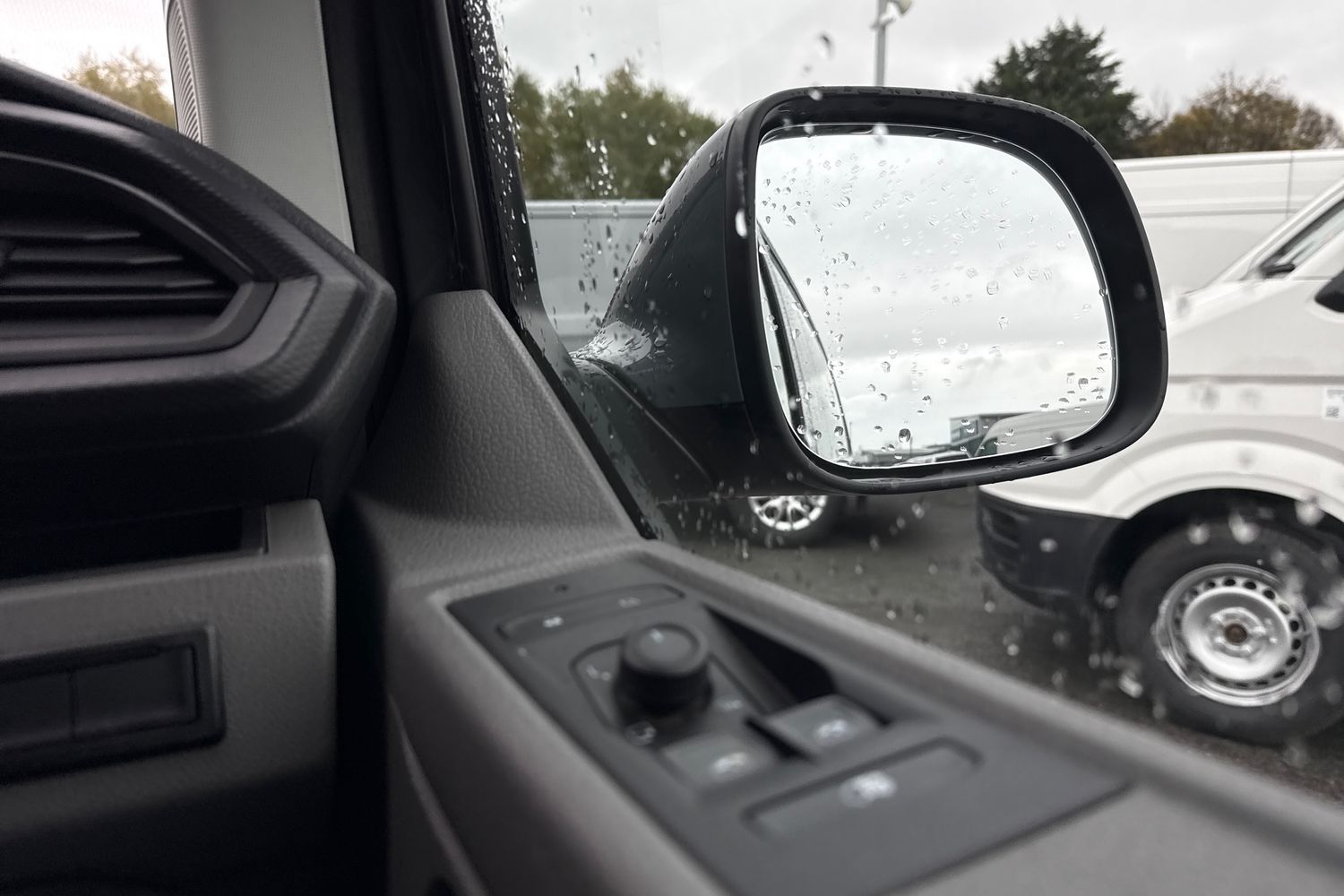 Used Volkswagen Transporter 2024 for sale - 76564715: Photo 17