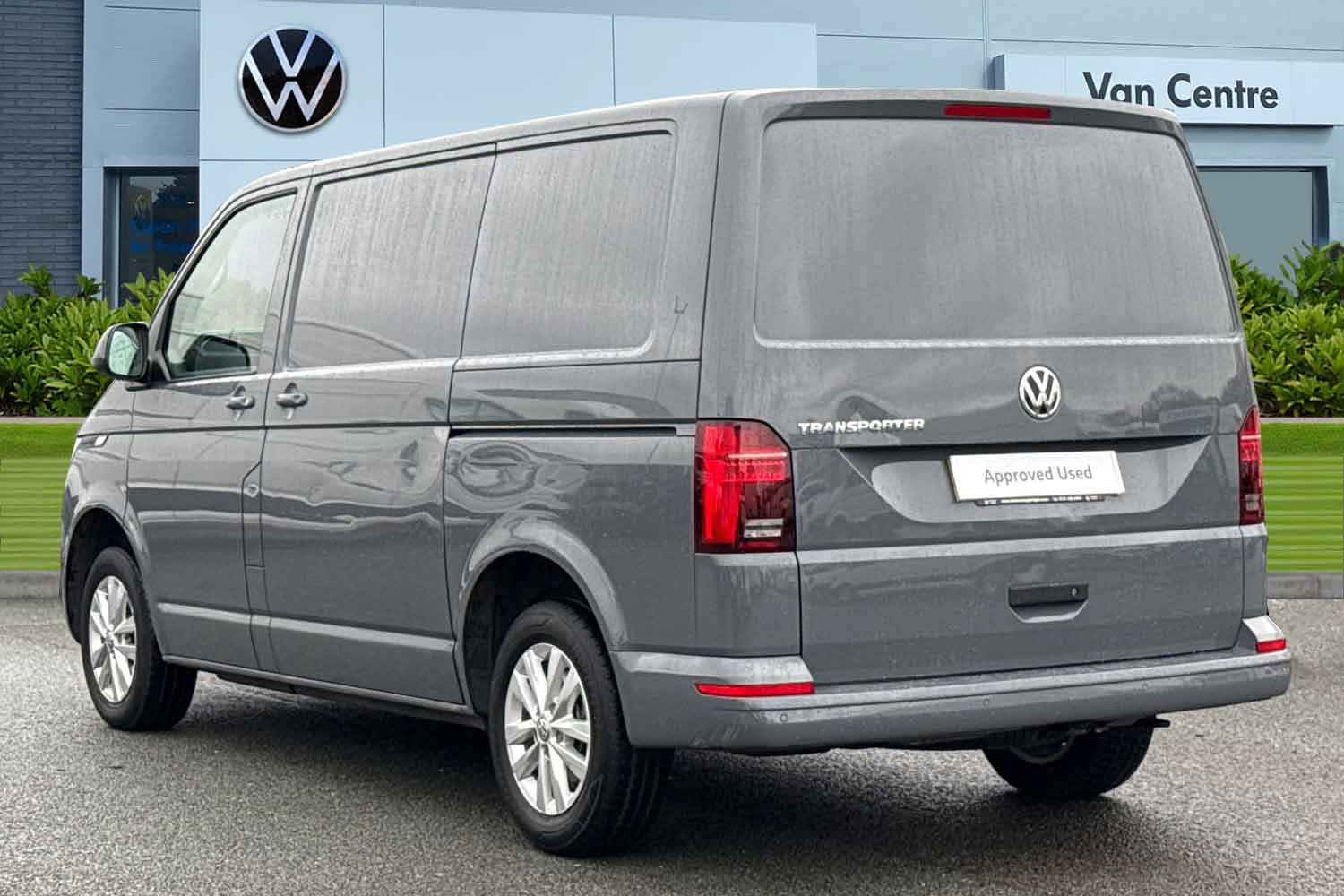 Used Volkswagen Transporter 2024 for sale - 76564715: Photo 2