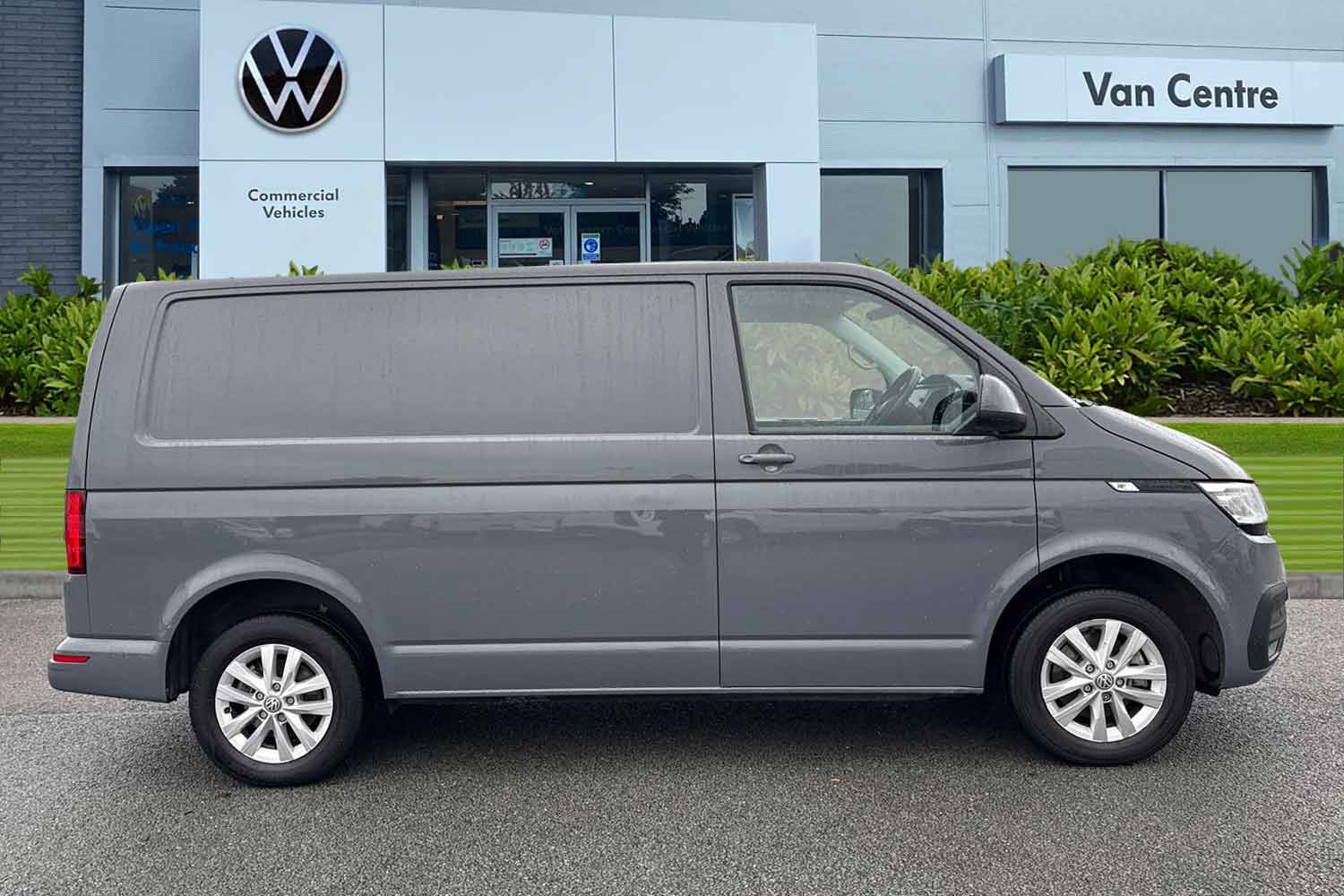 Used Volkswagen Transporter 2024 for sale - 76564715: Photo 3