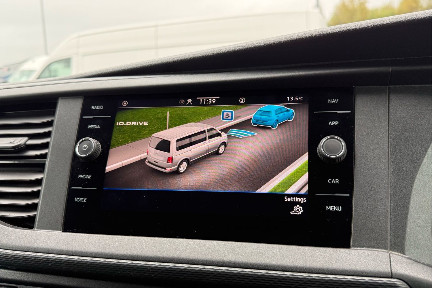 Used Volkswagen Transporter 2024 for sale - 76564715: Photo 52