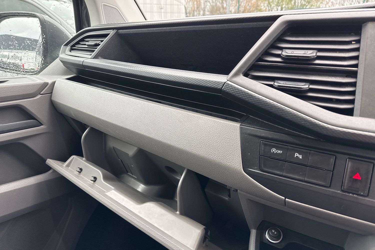 Used Volkswagen Transporter 2024 for sale - 76979194: Photo 35