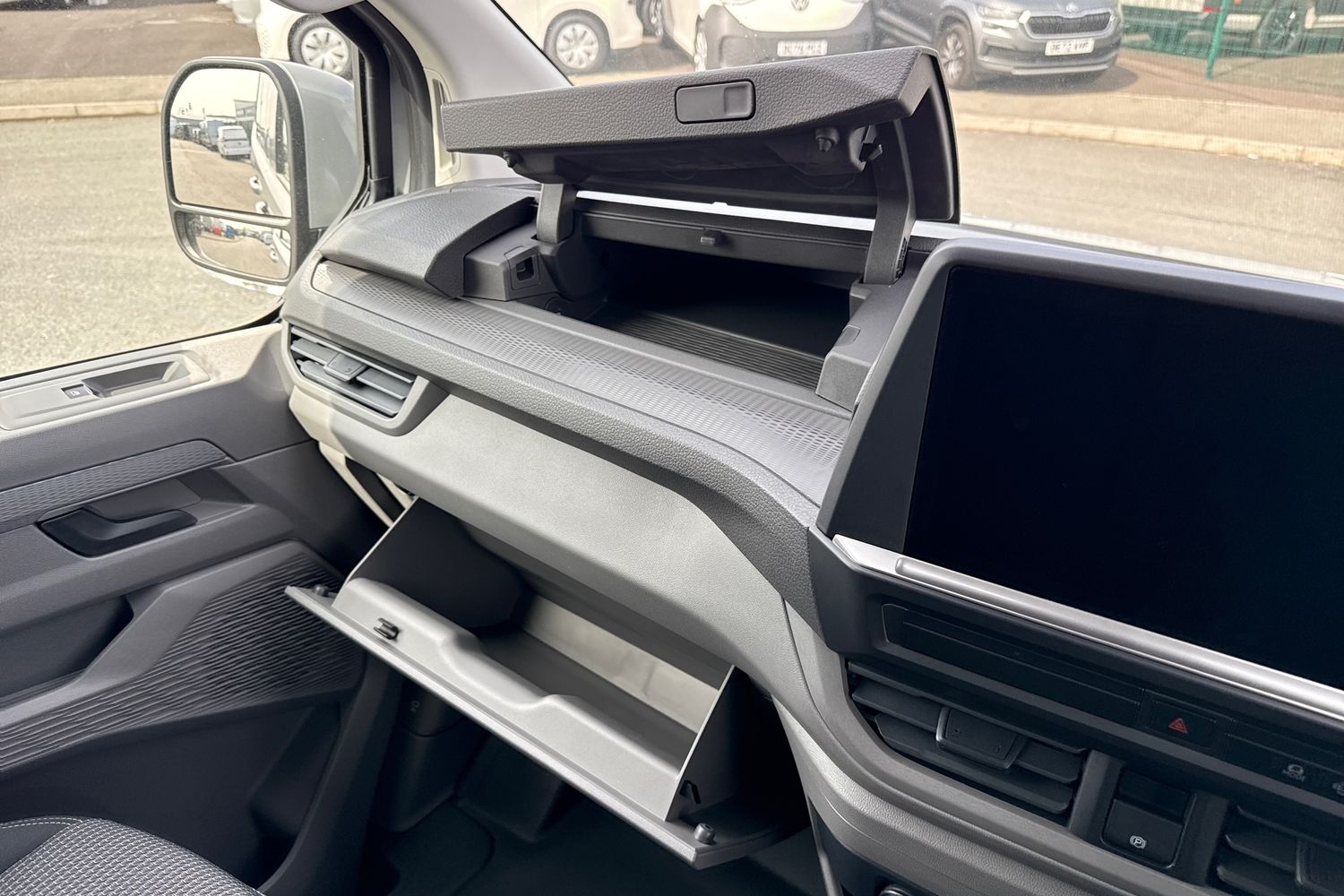 Used Volkswagen Transporter 2025 for sale - 78209498: Photo 31