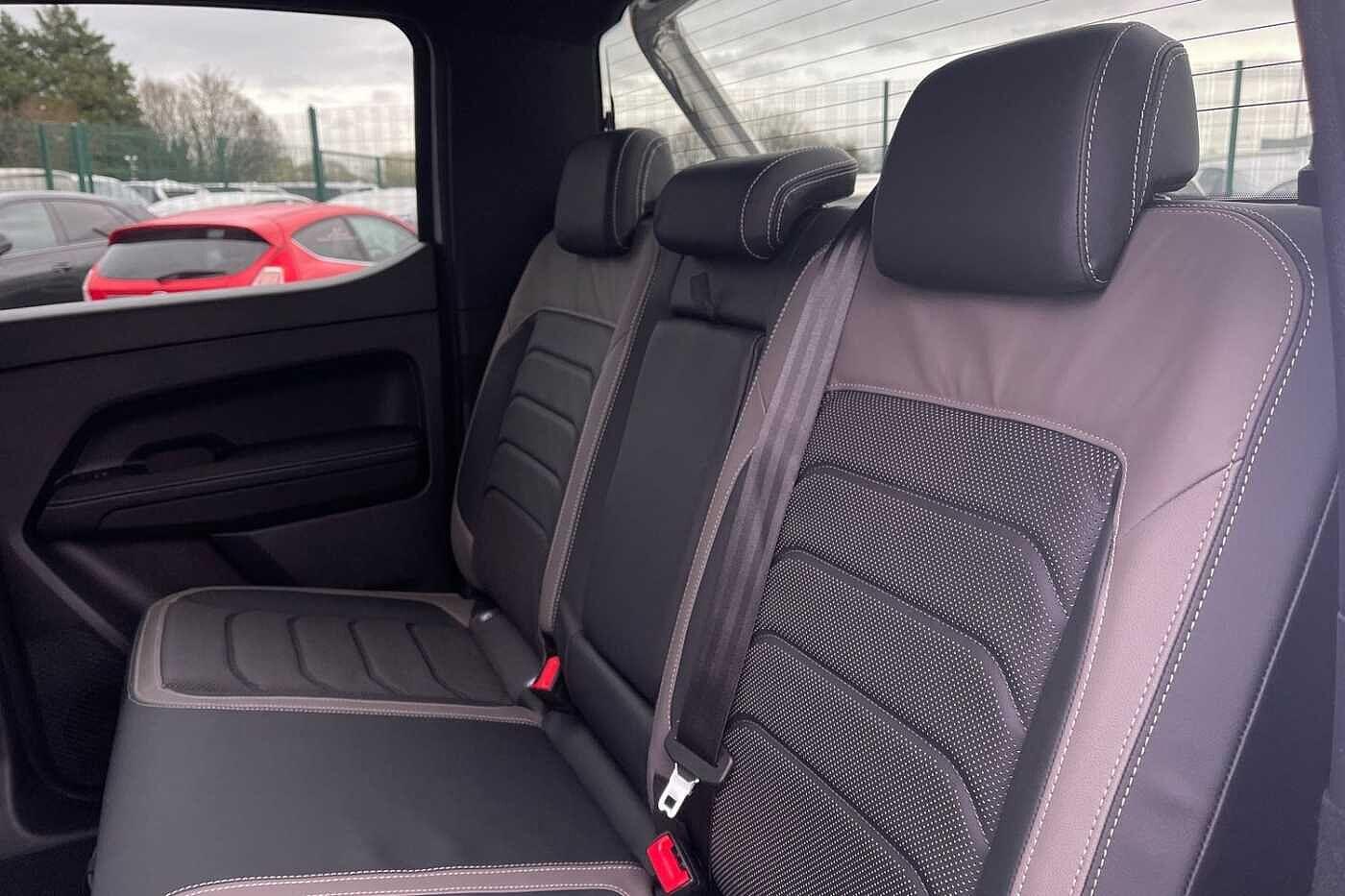 Used Volkswagen Amarok 2024 for sale - 76909431: Photo 13