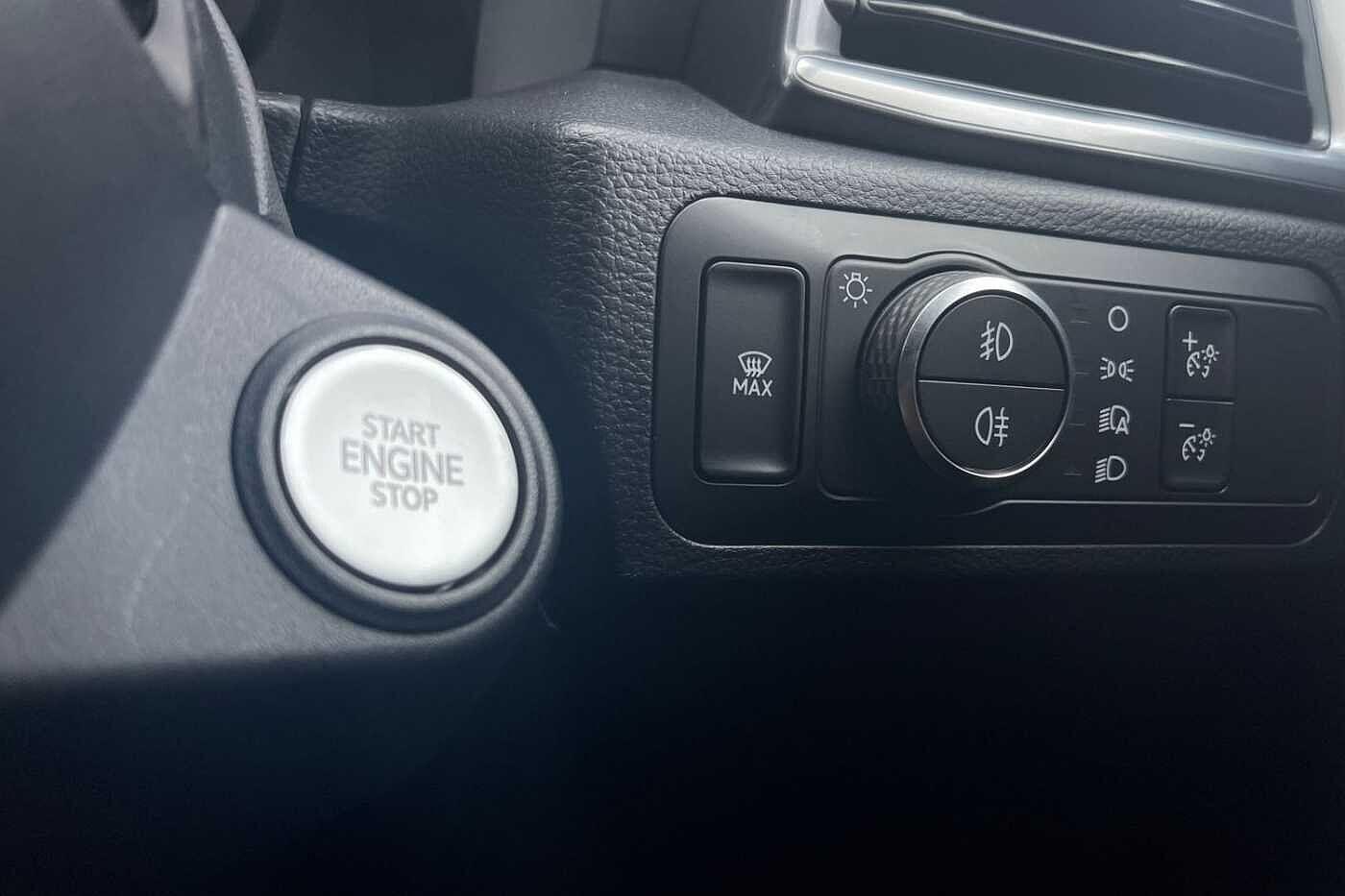 Used Volkswagen Amarok 2024 for sale - 76909431: Photo 36